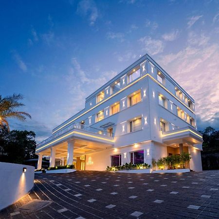 Hotel Grand Avenue Pambadi Exterior foto